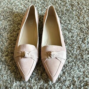 Pink flats
